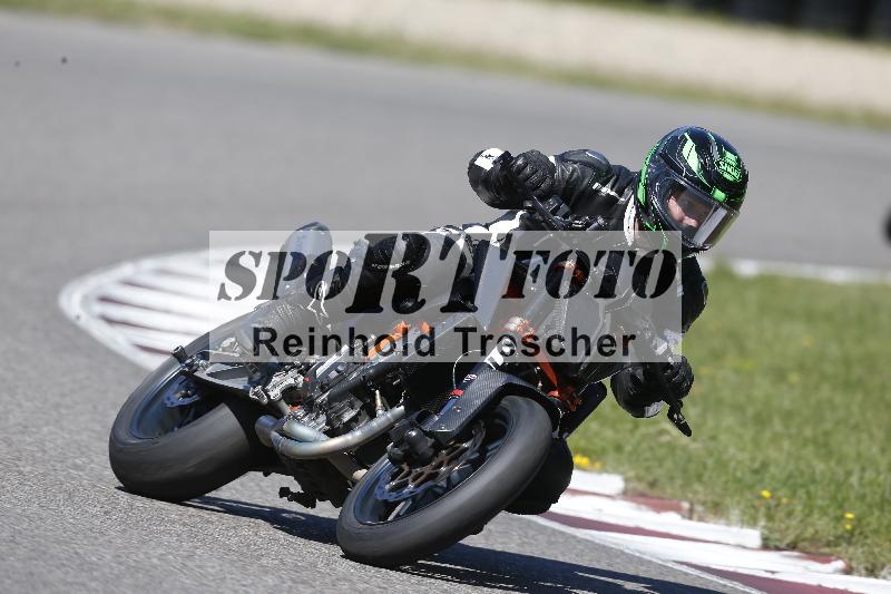 Archiv-2025/48 25.08.2025 Cornu Master School ADR/rot-rouge/38